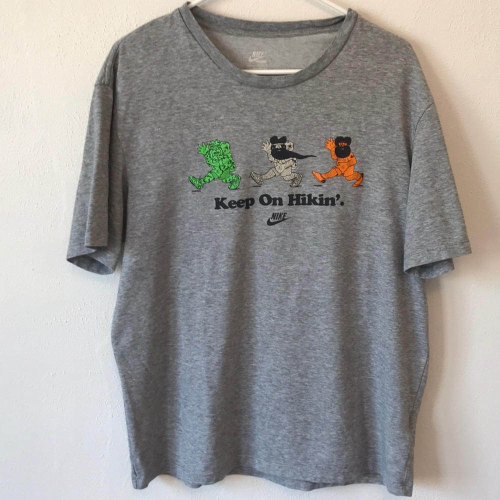 Nike gray tee shirt